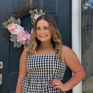 Meet your Posher, Hope